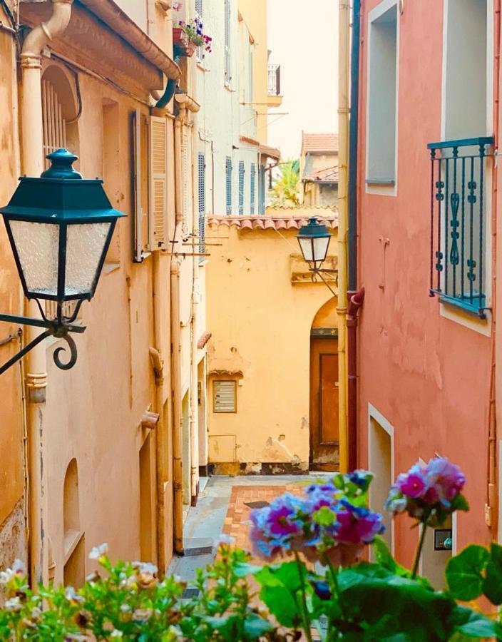 Welcome In The Cozy Blue Nest Pedestrian Μεντόν Εξωτερικό φωτογραφία